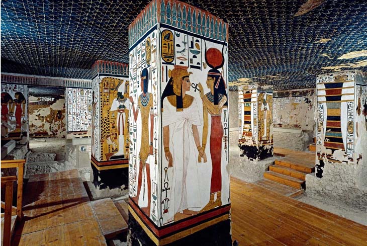 Egypt Luxor Queen Nefertari Tomb01_a4294_lg.jpg